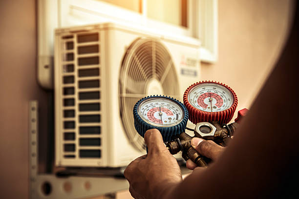 Professional Hvac technician working in Seminole, OK